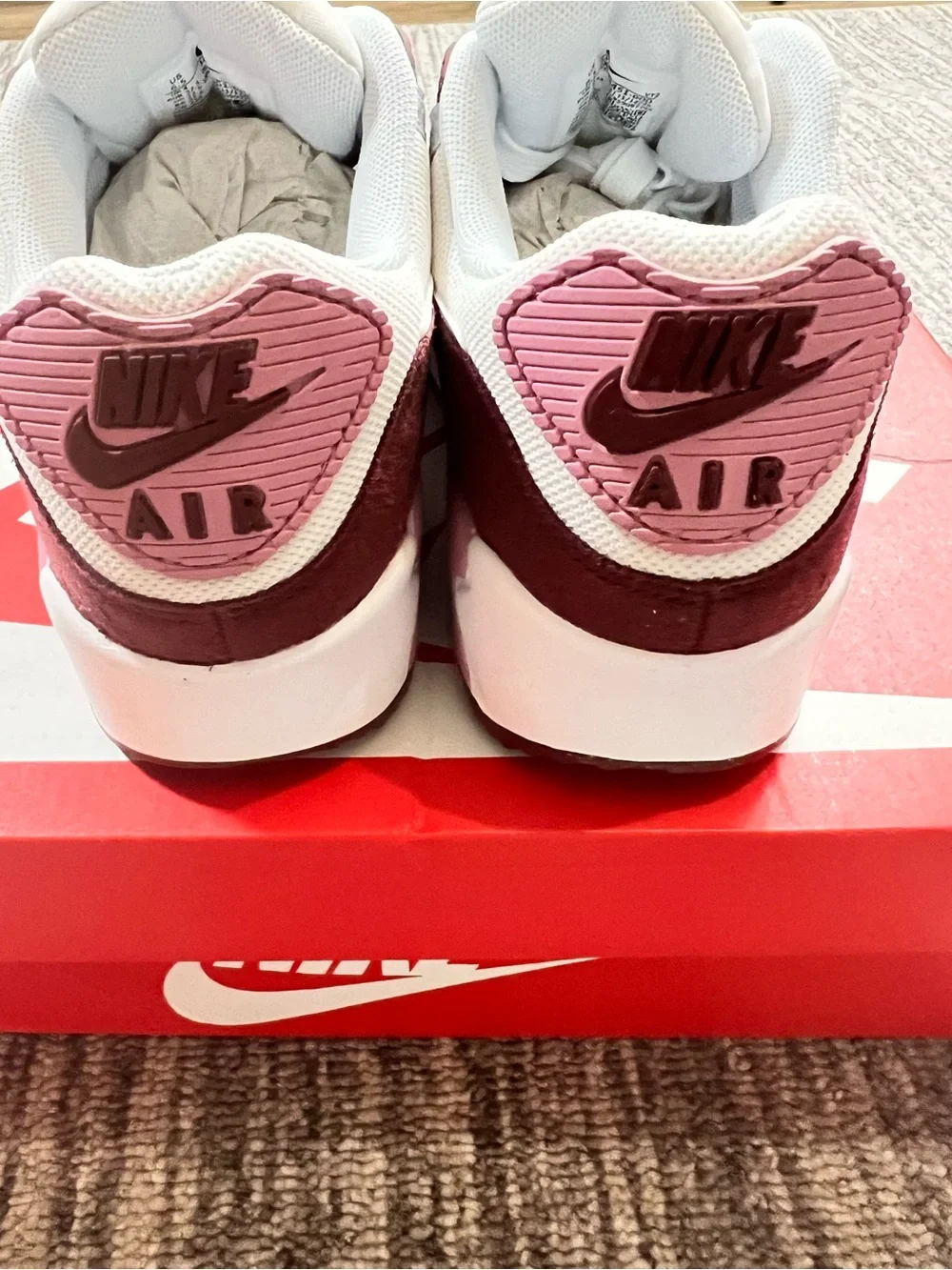 Nike WMNS AIR MAX 90 SE 'NEAPOLITAN' Size 8 Women’s / 6.5 Mens